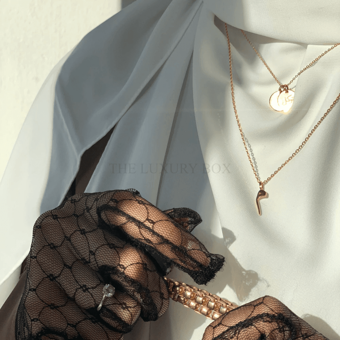 The Luxury Box Arabic Letter Name (1) Collier lettre arabe