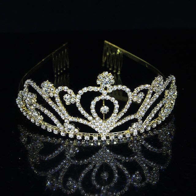 AINAMEISI-diad-mes-de-mari-e-en-cristal-accessoires-pour-cheveux-couronnes-de-concours-strass-dor-1.jpg_640x640-1.jpg AINAMEISI diad mes de mari e en cristal accessoires pour cheveux couronnes de concours strass dor 1.jpg 640x640 1 | The Luxury Box