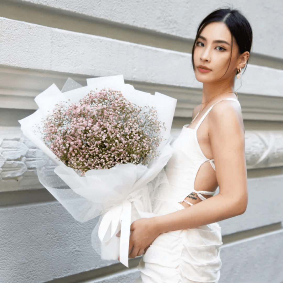 Fresh Flower Bouquet - Pink Baby's Breath (L) 2 Fresh Flower Bouquet Pink Babys Breath L 2 | The Luxury Box