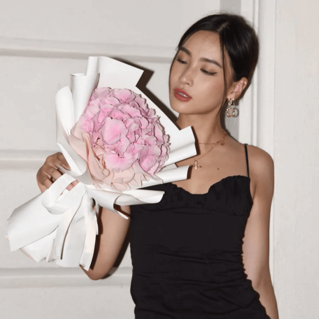 Fresh Flower Bouquet - Pink Hydrangea (S) 2 Fresh Flower Bouquet Pink Hydrangea S 2 | The Luxury Box