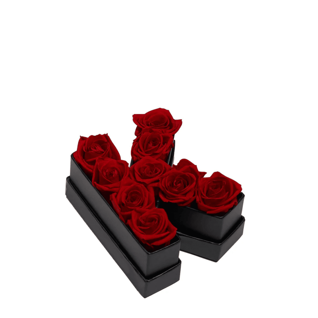 K_red_cb8a5f9a-0f05-434a-98bc-91ad3be5f121-(1) Coffret de fleurs éternelles lettre