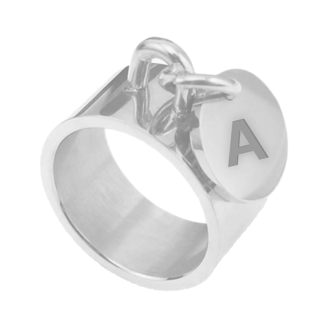Love Day's Bague Personnalisable (7) Love Days Bague Personnalisable 7 | The Luxury Box