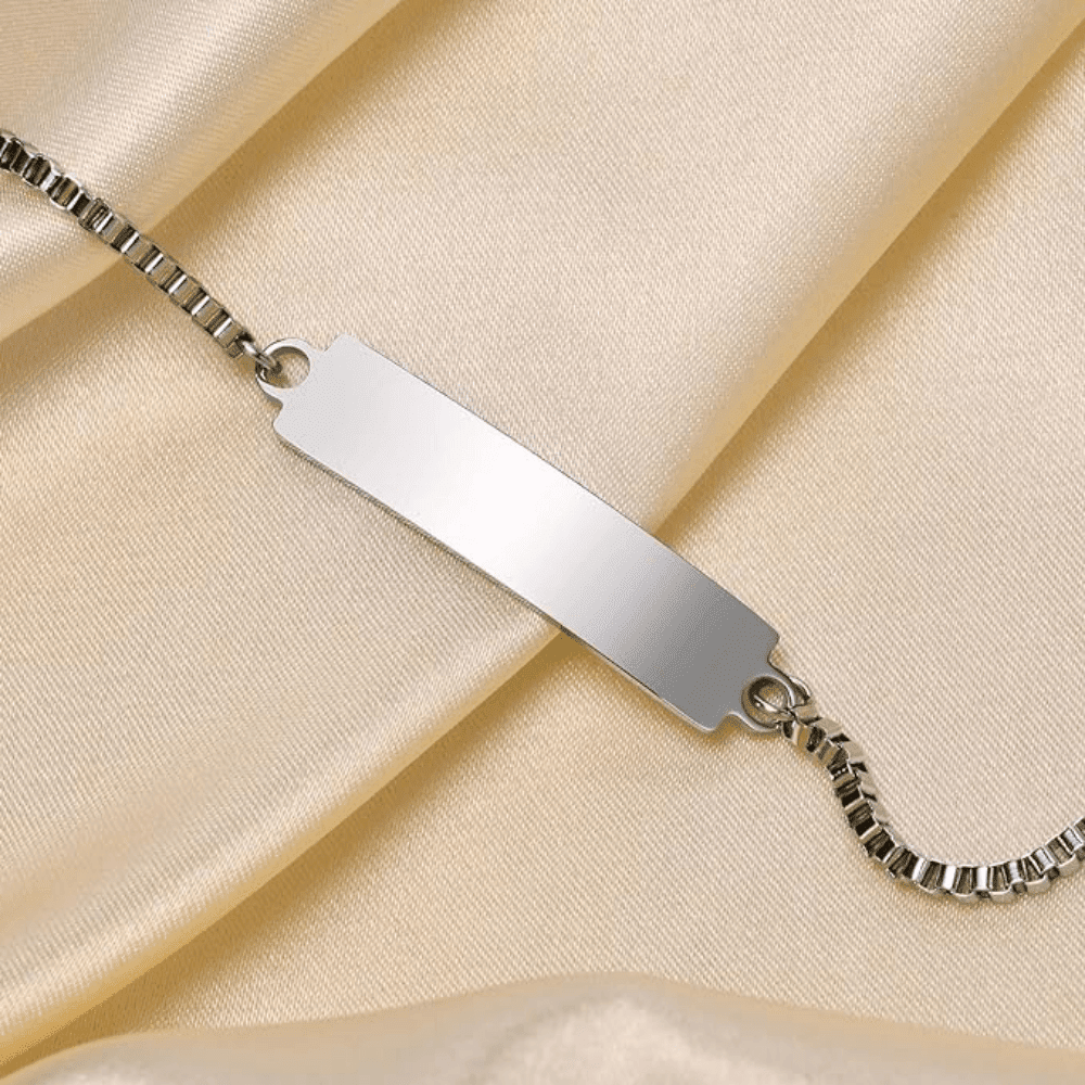 Bracelet pour Bébé (12) Bracelet pour Bebe 12 | The Luxury Box