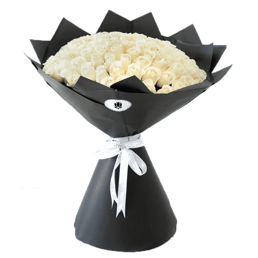Bouquet-de-100-roses-blanche-(3) Bouquet de 100 roses blanche 3 | The Luxury Box