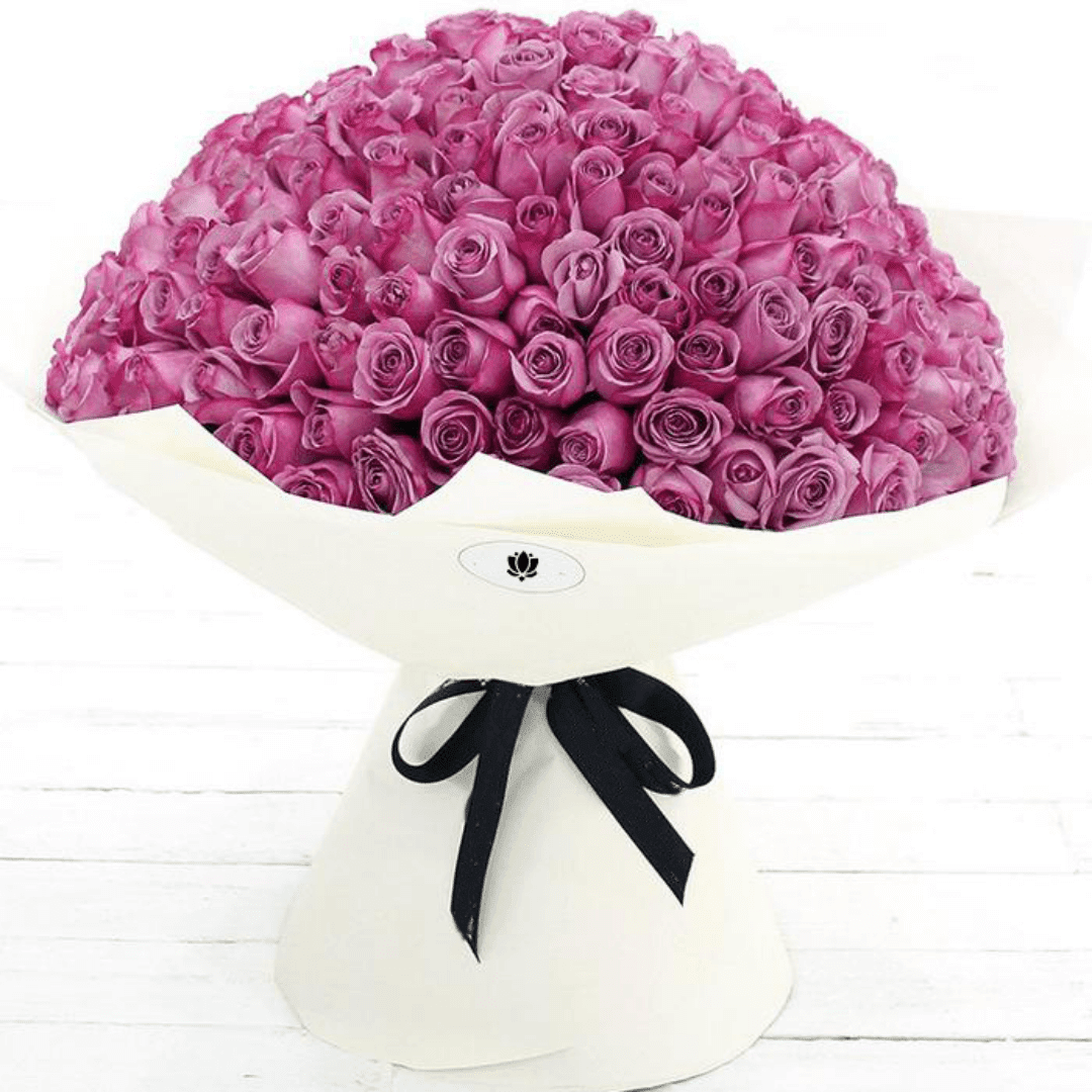 Bouquet de 200 roses Mauve (3) Bouquet de 200 roses Mauve 3 | The Luxury Box