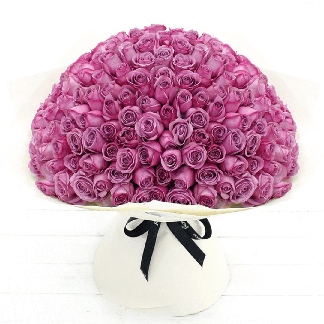 Bouquet de 200 roses Mauve (4) Bouquet de 200 roses Mauve 4 | The Luxury Box