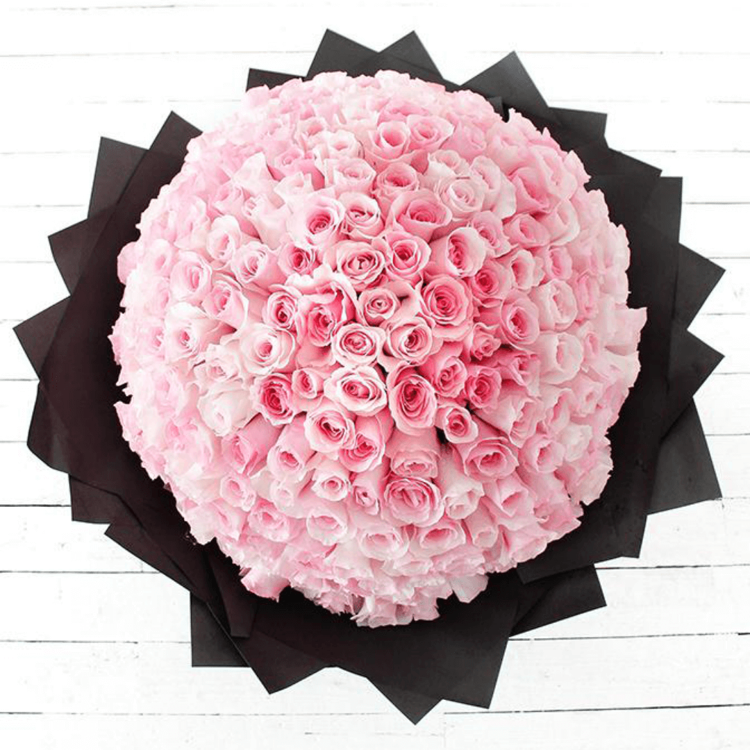 Bouquet de 365 roses (1) Bouquet de 365 roses 1 | The Luxury Box