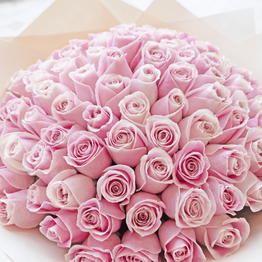 Bouquet de 100 fleurs rose (1) Bouquet de 100 fleurs rose 1 | The Luxury Box