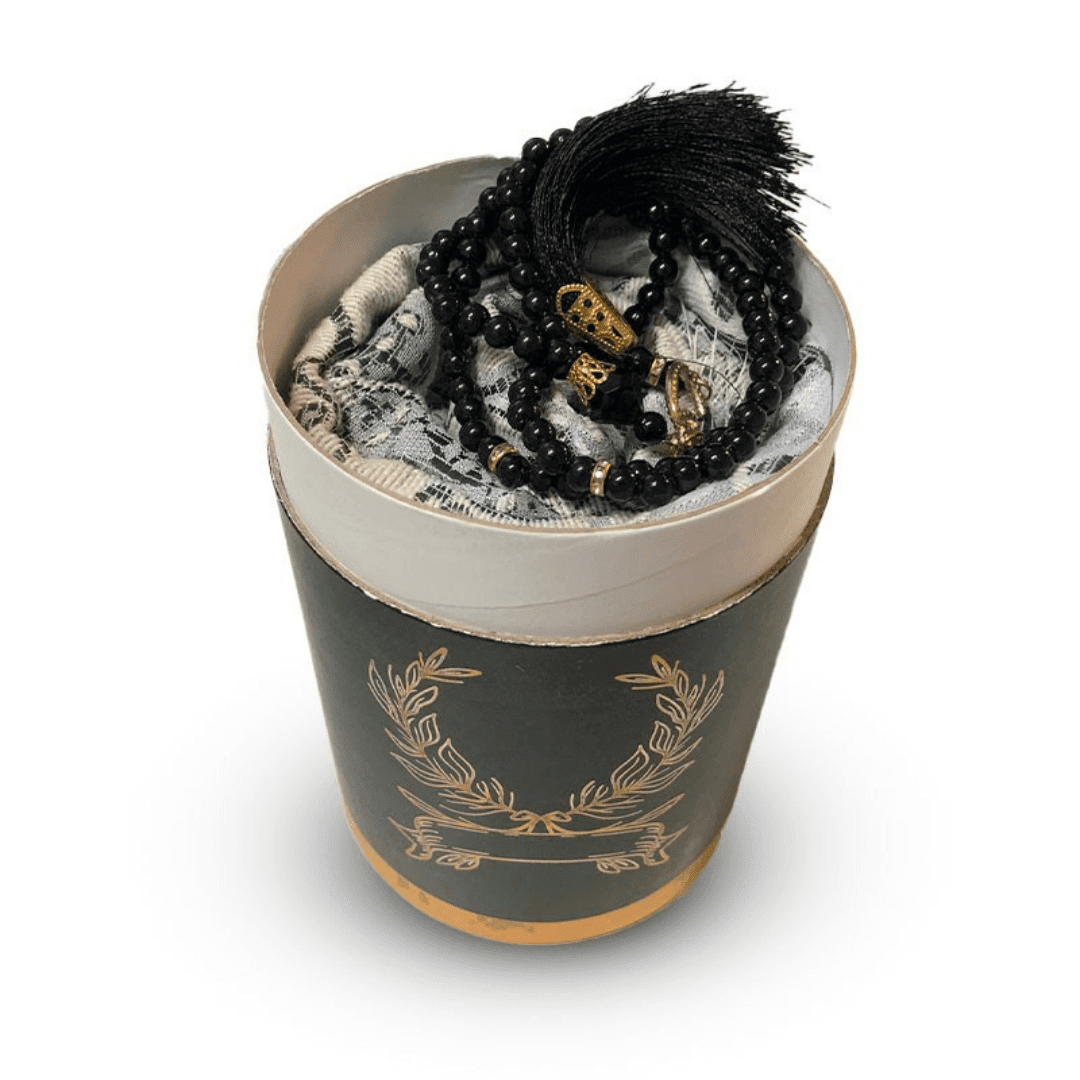 coffret-cadeau-priere-tapis-et-chapelet-de-luxe-boite-ronde-doree-noir (1) Coffret tapis de priere