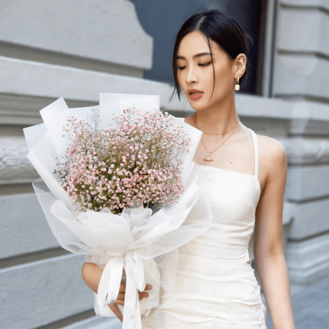 Fresh Flower Bouquet - Pink Baby's Breath (M) 2 Fresh Flower Bouquet Pink Babys Breath M 2 | The Luxury Box