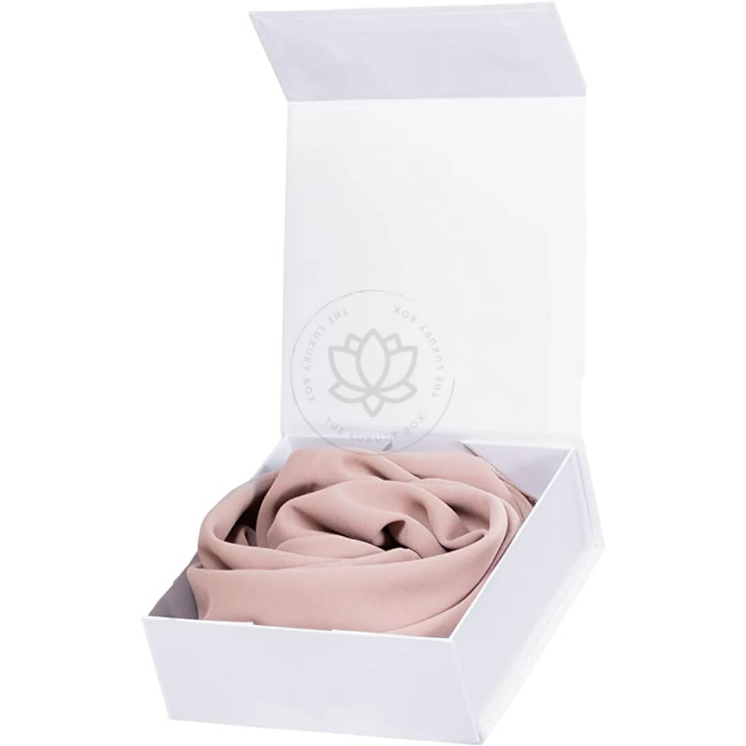 Coffret Hijab pour cadeaux par The Luxury Box (20) Coffret Hijab pour cadeaux par The Luxury Box 20 | The Luxury Box